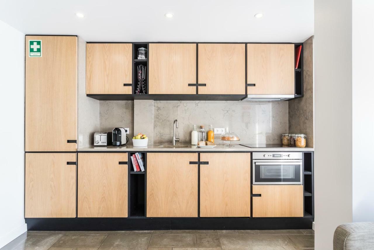 Lisbon Airport Suites Bagian luar foto